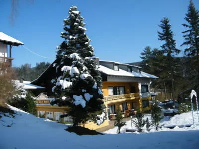 Ferien Vom Ich, Bayerischer Wald, Hotel & Restaurant Hoteles en Kollnburg