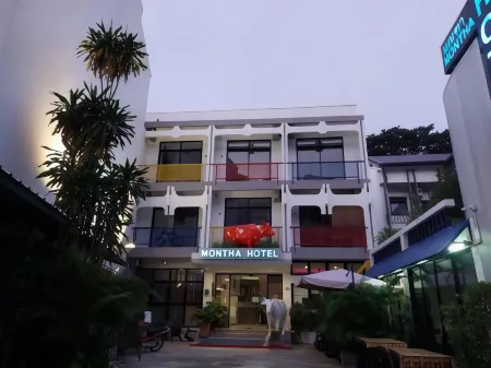 Hotel Montha