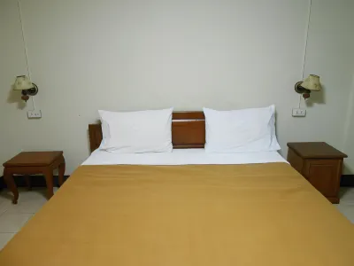 Souvanna Hotel 1 Отели рядом с достопримечательностью «Триумфальная арка Патусай»