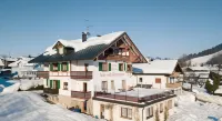 Haus Daheim فنادق في Oberreute