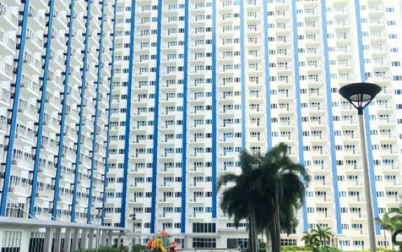 Smdc Light Residences Condominium