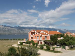 Villa Ata Razanac - Apartment with Sea View