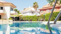 Hospedium Hotel Apartamentos Simón Verde Hôtels à : San Juan de Aznalfarache