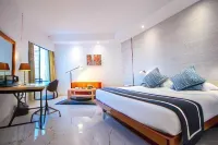 BM Beach Hotel