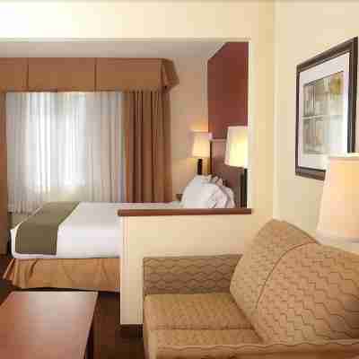 Holiday Inn Express & Suites Canyon Rooms