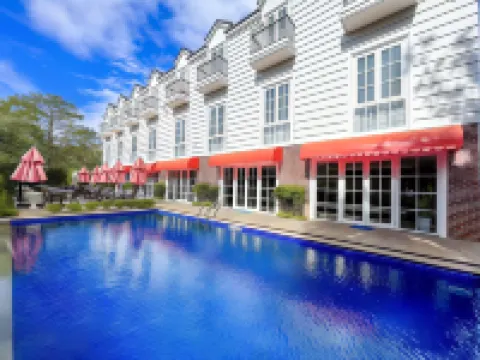 金色太陽酒店 - 曼登 公伯隴酒店