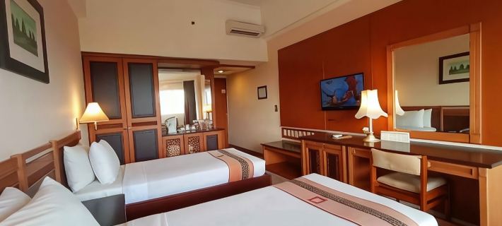 โรงแรมเอเชีย โรงแรมในสุราการ์ตา
