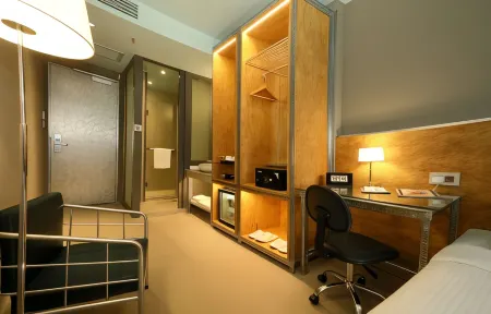 IND Hotel Отели рядом с достопримечательностью «Гонконгский университет науки и технологии»