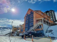 El Colorado Habitamar Hotels near JuegaPaintball.cl la mejor cancha de paintball de Santiago