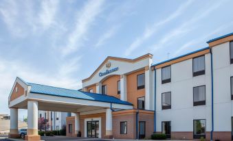 Quality Inn & Suites Arnold