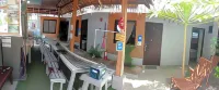 Lola's Lodge