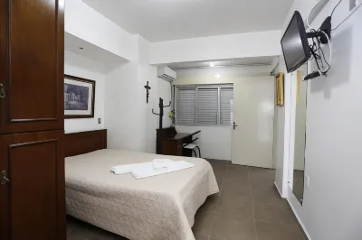 Hotel Paraiso Hotels near Barragem do Vacacaí-Mirim