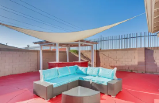 Furnished Patio! South Central Home 14 Mi to Dtla