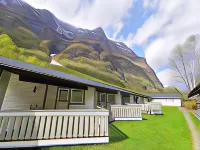 Gudvangen Fjordtell Hotels near Aurlandskoen