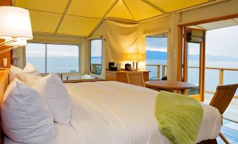 Rockwater Secret Cove Resort