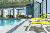 Comfort Inn & Suites Evansville Airport Hotels in Evansville
