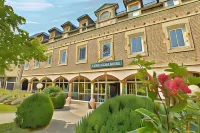 L'HÔTEL DES BAINS - Salles-la-Source Hôtels à : Sénergues