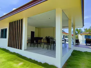 Isan Golf & Adventure Hotel