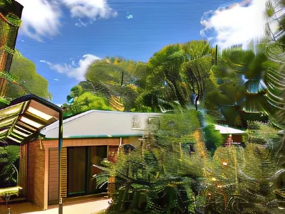 Little Shangri-La Hotels in Bovell