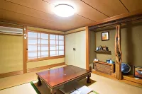 Yamashiroya Ryokan Hoteles en Ainan