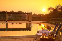 Radisson Blu Dhaka Water Garden - Uima-altaat