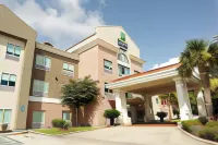 Holiday Inn Express & Suites Baton Rouge North Hotels in East Baton Rouge Parish