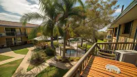 Jadon Place Holiday Apartments - Homestays
