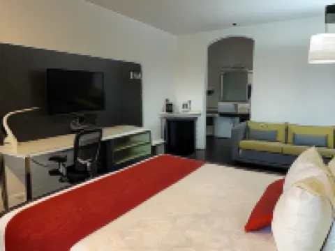 Lindsay Inn Hotels in Cooke County