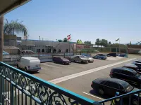 Castaway Motel - Motels