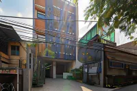 RedDoorz Plus Near Radio Dalam 3 Hotels in Jakarta