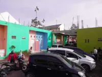 Penginapan Syariah Maqila Hotels in Mongal