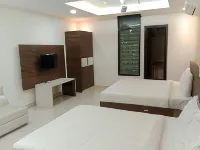 Hotel Golden Leaf