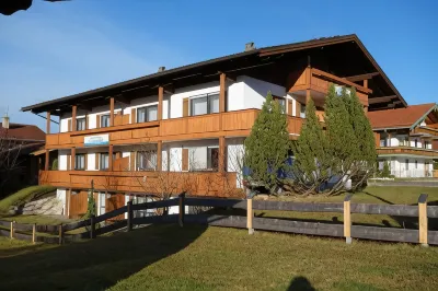 Apartmenthaus Sonnenschein - Chiemgau Karte Hotels in der Nähe von Badepark, Inzell