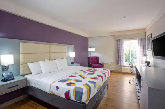 La Quinta Inn & Suites by Wyndham Mobile - Daphne