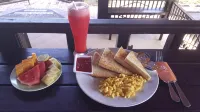 Aman Gati Hotel & Resort Lakey Peak Sumbawa Indonesia - sarapan