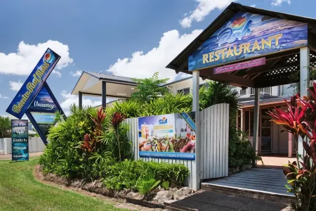Barrier Reef Motel Innisfail Отели в г. Иннисфейл