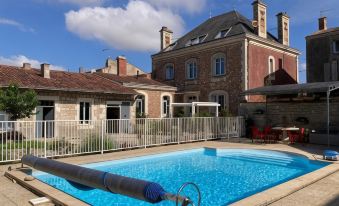 La Villa des Roses Gîte Chambres d'hôtes Piscine chauffée