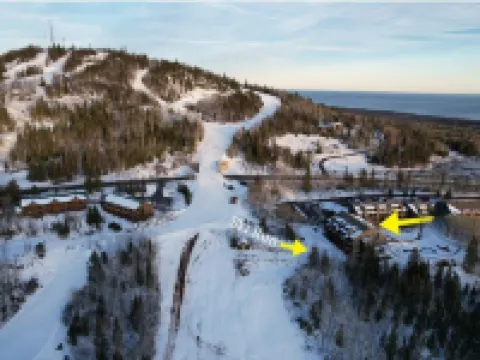 Lutsen Getaway - Pool, Hot Tub, Hiking Trails, Gondola, Alpine Slides, & More Hotels in Lutsen