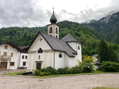Chalet le Grazie Hoteles cerca de Dolomites