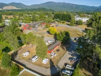 Parklands Motorlodge & Holiday Park - Parkering