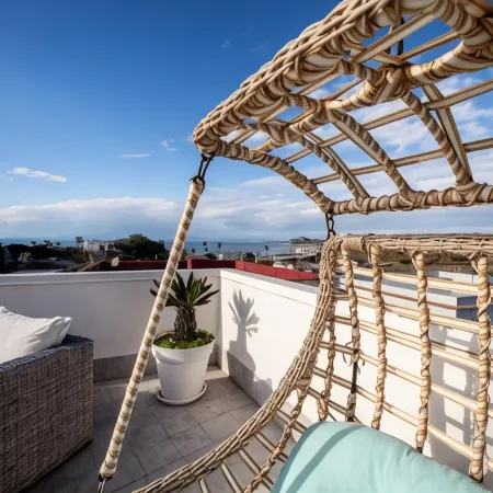 Naro Suites and Rooms