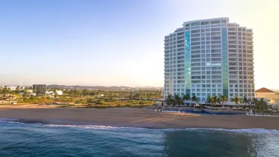 Park Royal Beach Mazatlán Hotels near Refeel