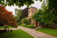 Massimago Wine Tower