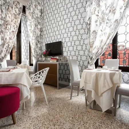Hotel Ca' Nobile Corner Отели рядом с достопримечательностью «Дворец Грасси»