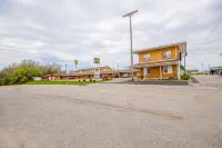 OYO Travelier Motel
