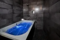 Stabu Sēta Residence - Hot Tub