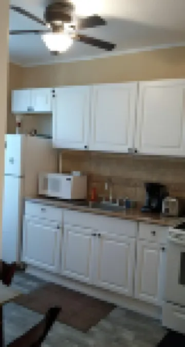 Charming 2-Bdr Apartment 900SF with Wi-Fi, AC, 20 Minutes Away from TS Manhattan