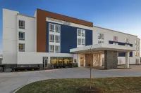 SpringHill Suites Bettendorf فنادق في Bettendorf