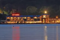 Cozy home near Lake Guntersville, w/ boat parking