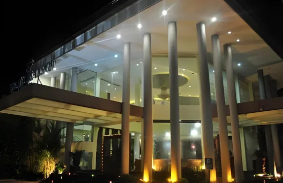 勿裏達大廈酒店